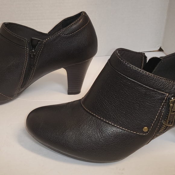 Clarke's Black Leather Bendables zip-up Bootie Size 10 - Picture 5 of 6